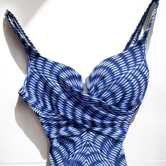 🌻NEW NWOT Miraclesuit Blue Hypnotique Bette Underwire Swimsuit Size 14 | $180 - Picture 4 of 10